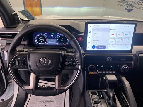 Used 2025 Toyota 4Runner TRD Off-Road Premium w/ Tow Technology Package AWD/4WD image 20
