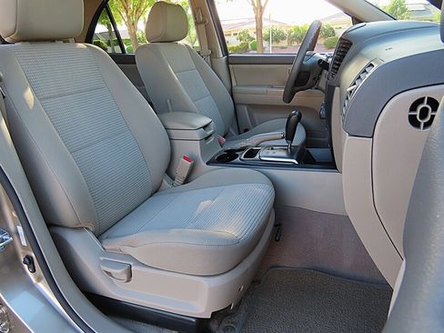 Used 2009 Kia Sorento LX RWD image 21