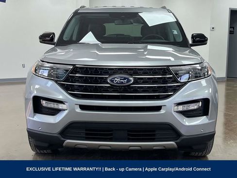 Used 2024 Ford Explorer XLT w/ Equipment Group 202A RWD image 2