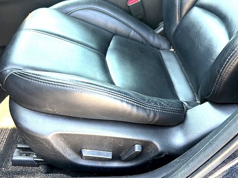 Used 2018 MAZDA MAZDA3 Touring FWD image 6