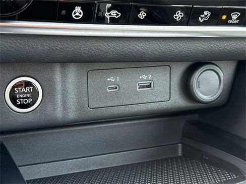 Used 2023 Nissan Rogue SV w/ SV Premium Package image 27