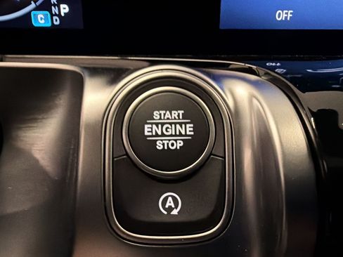 Used 2026 Mercedes-Benz GLB 250 image 24
