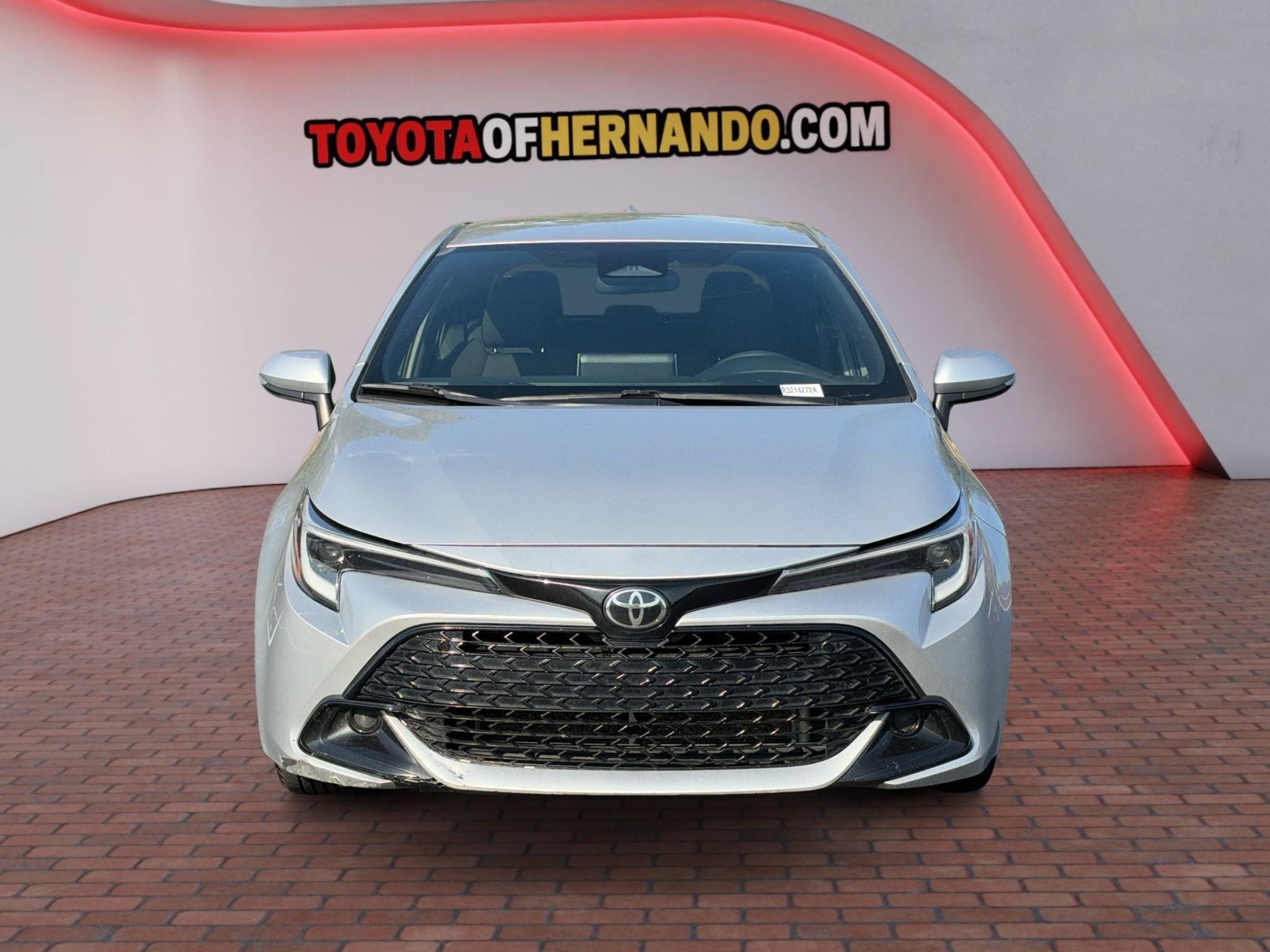 Used 2024 Toyota Corolla SE FWD image 2