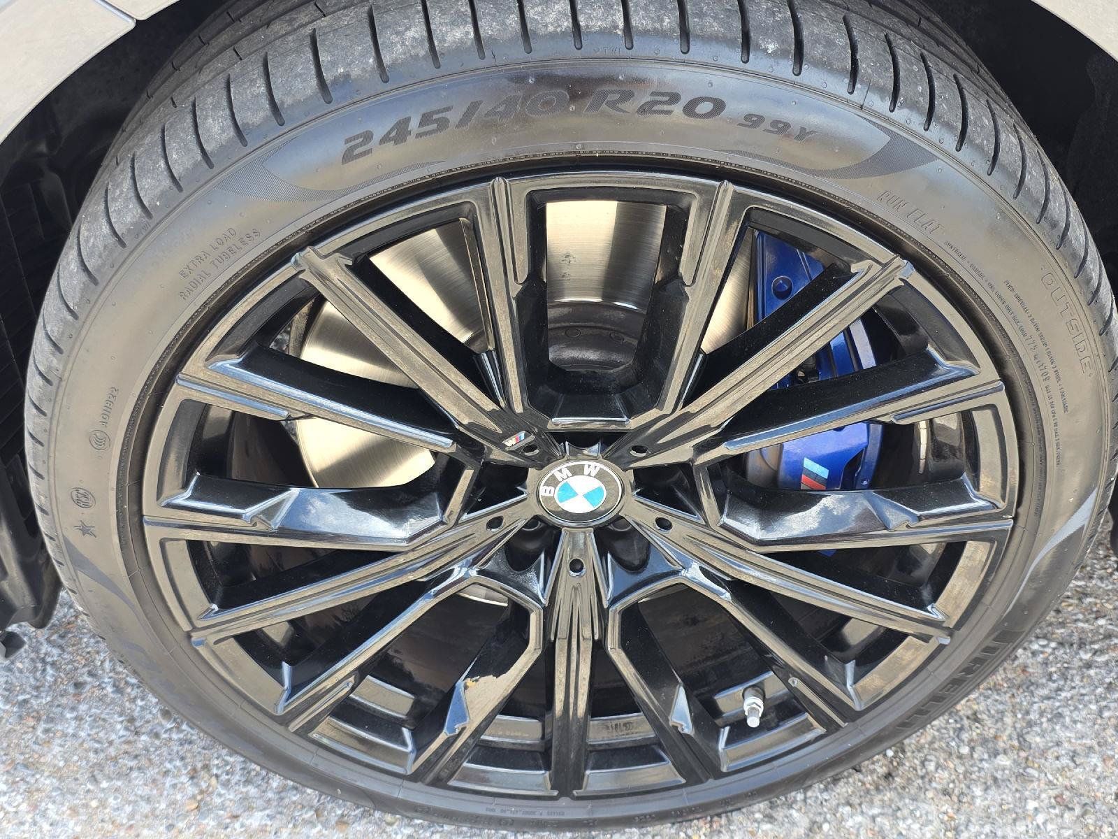 Used 2022 BMW 750i xDrive w/ M Sport Package AWD/4WD image 56