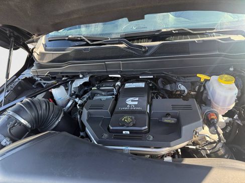 Used 2024 RAM 5500 4x4 Regular Cab image 13
