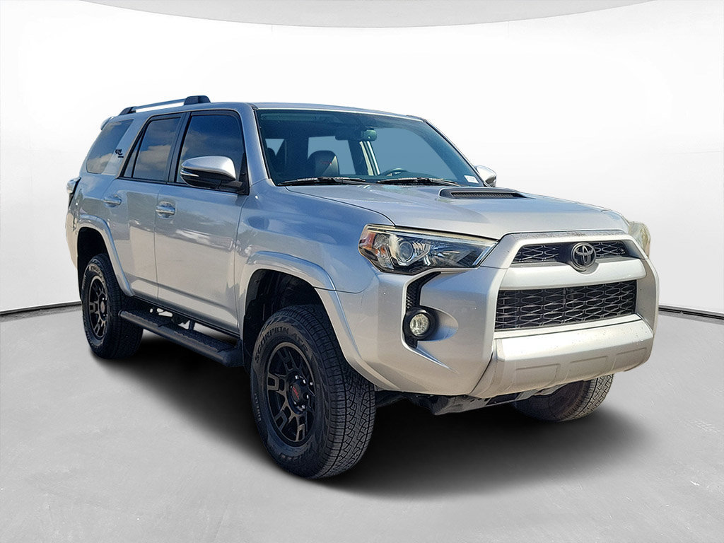 Used 2017 Toyota 4Runner TRD Off-Road Premium AWD/4WD image 3