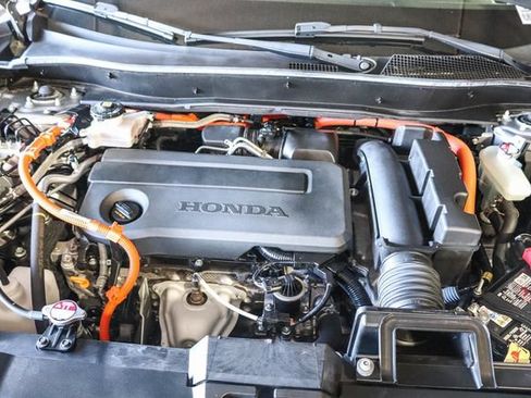 Used 2025 Honda CR-V Sport-L image 30
