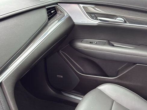 Certified 2024 Cadillac XT5 Sportv w/ Technology Package image 27