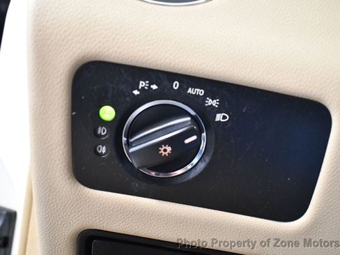 Used 2007 Mercedes-Benz CLS 550 w/ P1 Pkg image 29