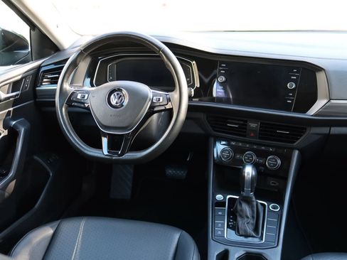 Used 2019 Volkswagen Jetta SEL FWD image 19