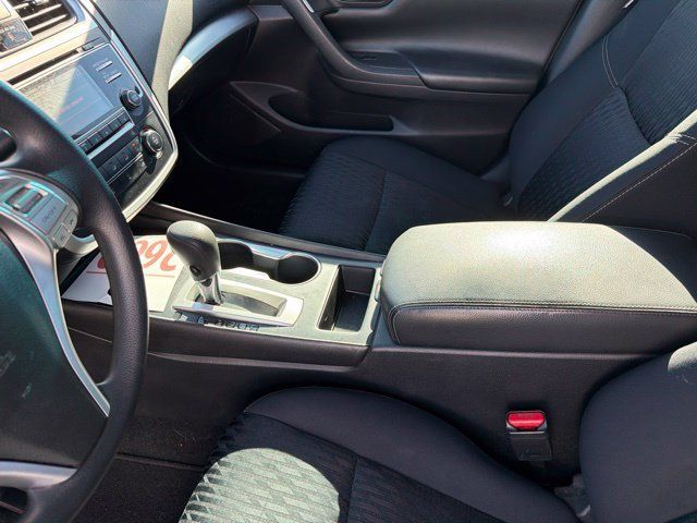 Used 2017 Nissan Altima 2.5 S w/ Power Driver Seat Package FWD image 15