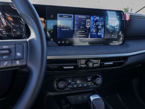 New 2026 Nissan Kicks SV image 27