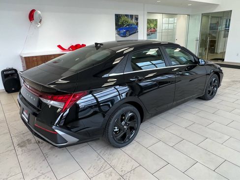 New 2026 Hyundai Elantra SEL Sport Premium image 7