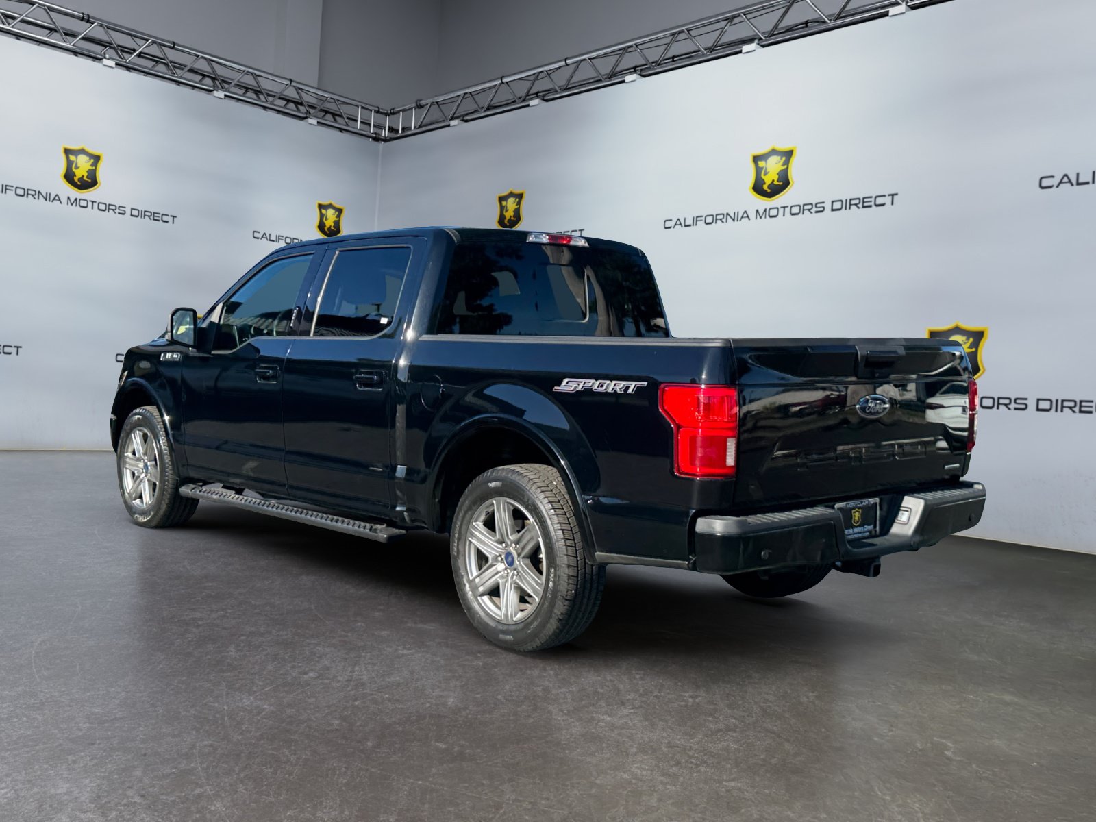 Used 2018 Ford F150 XLT w/ Equipment Group 302A Luxury RWD image 3