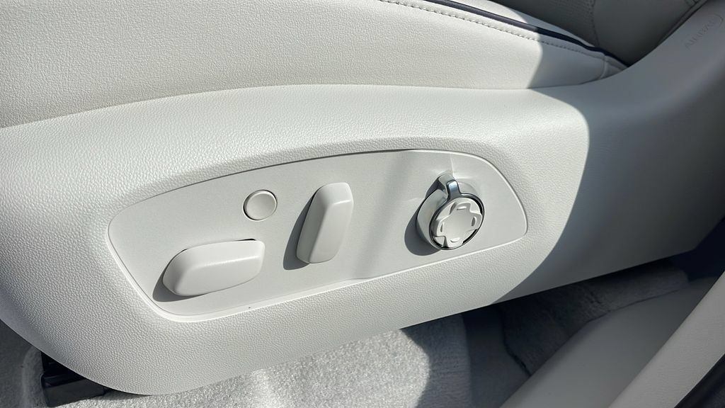New 2027 Buick Enclave Avenir AWD/4WD image 15