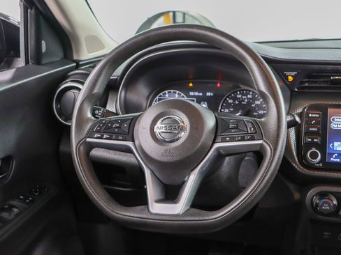 Used 2021 Nissan Kicks SV image 12