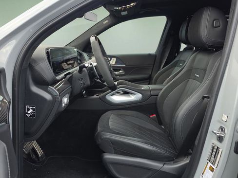 Used 2025 Mercedes-Benz GLS 63 AMG 4MATIC image 20