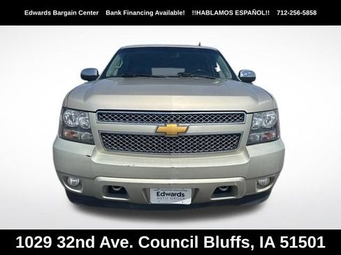 Used 2013 Chevrolet Suburban LTZ AWD/4WD image 2