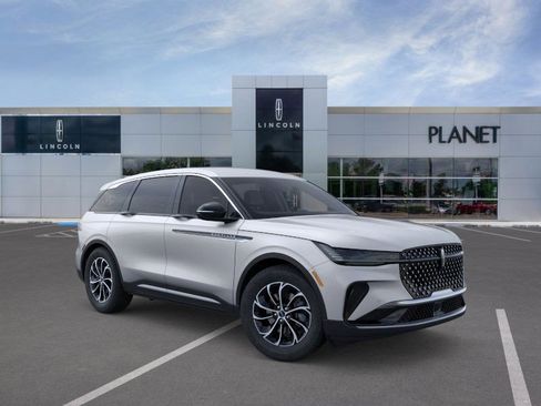 New 2026 Lincoln Nautilus Premier image 7