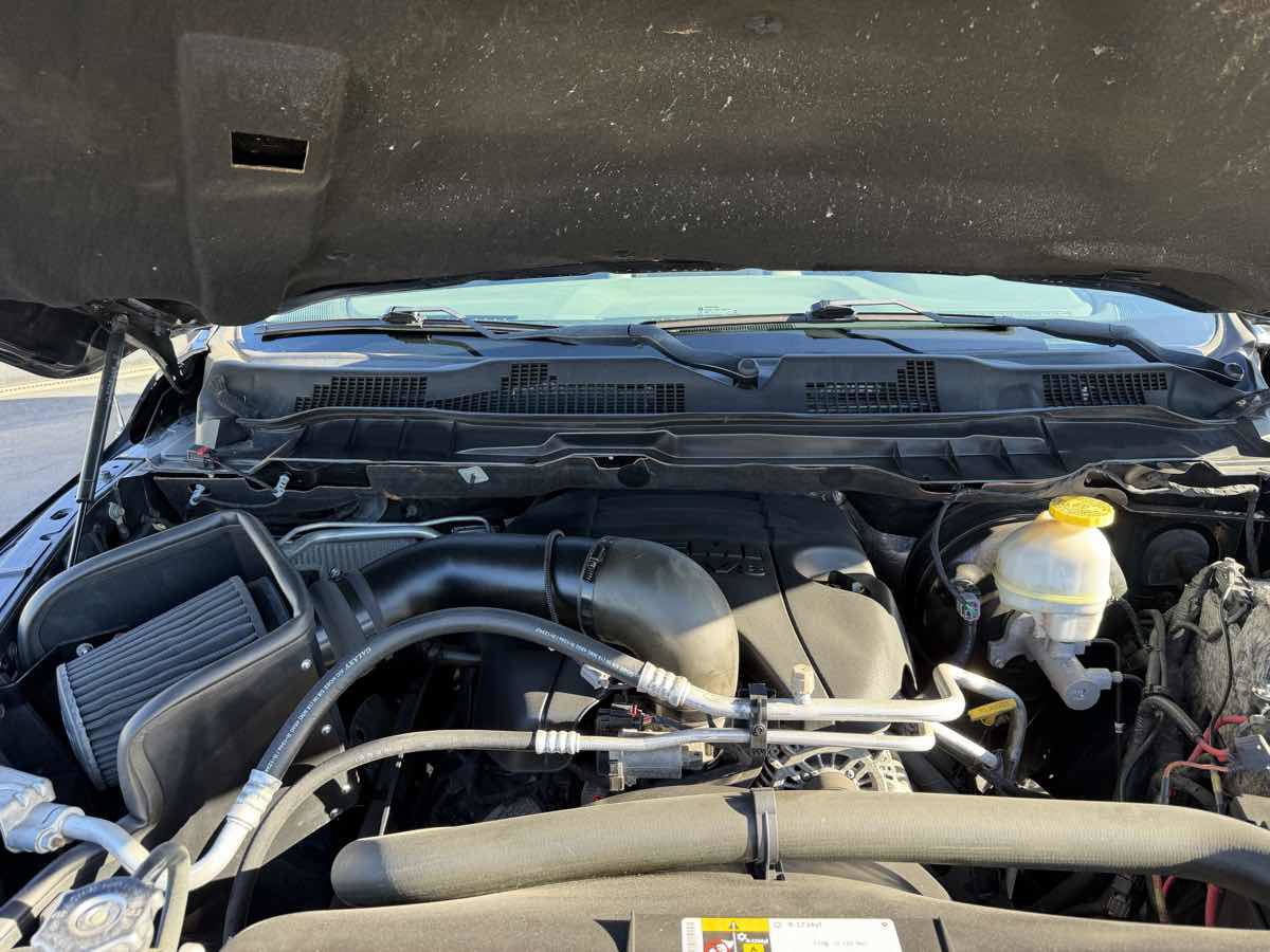 Used 2018 RAM 1500 Classic SLT AWD/4WD image 21