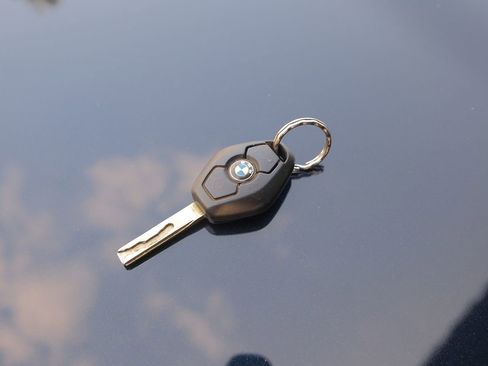 Used 2004 BMW M3 Convertible image 9