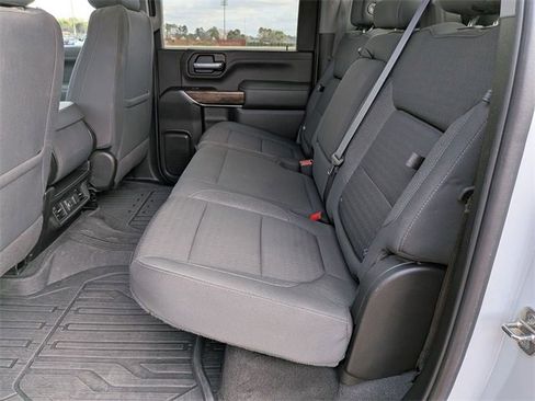 Used 2022 GMC Sierra 2500 SLE w/ SLE Value Package; image 30