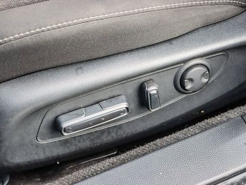 Certified 2023 Honda Accord EX image 22