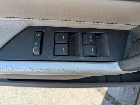 Used 2013 Ford Edge Limited FWD image 10