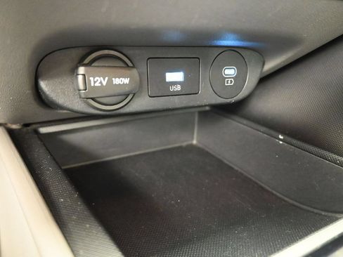Used 2024 Hyundai Elantra SEL FWD image 31