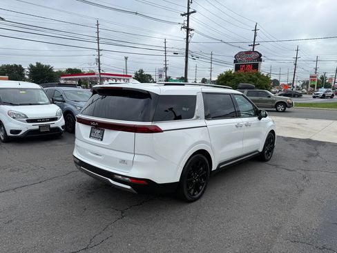 Used 2023 Kia Carnival SX FWD image 7