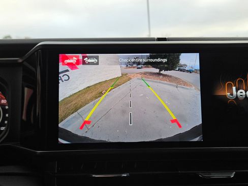 New 2026 Jeep Wrangler Unlimited Rubicon w/ Technology Group image 28