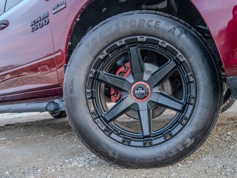 Used 2017 RAM 1500 Express w/ Express Value Package image 13