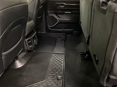 Used 2021 RAM 1500 Laramie image 32