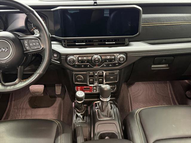 Used 2025 Jeep Wrangler Unlimited Rubicon 392 AWD/4WD image 11