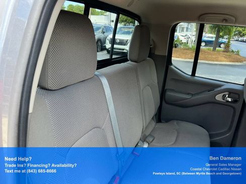Used 2017 Nissan Frontier SV w/ SV Value Truck Package AWD/4WD image 19