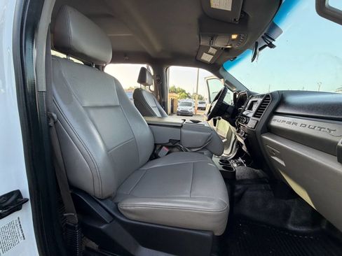 Used 2017 Ford F350 XL w/ Power Equipment Group AWD/4WD image 21