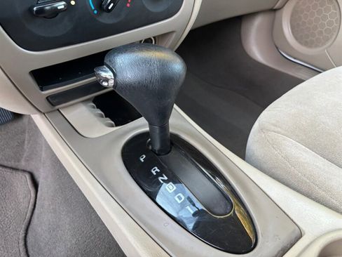 Used 2007 Ford Taurus SE image 23