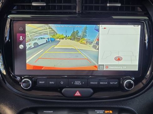 Used 2025 Kia Soul GT-Line FWD image 11
