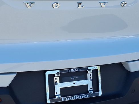 New 2026 Volvo XC40 B5 Plus w/ Protection Package Premier image 17