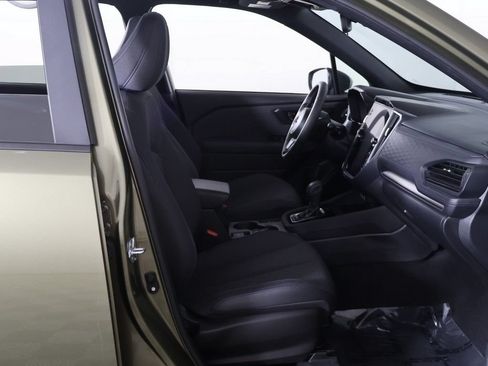 Used 2025 Subaru Forester Premium AWD/4WD image 25