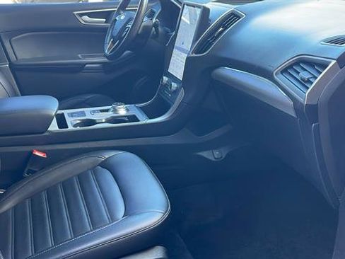 Used 2021 Ford Edge SEL w/ Convenience Package image 32