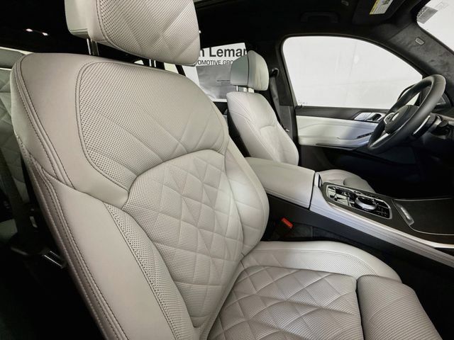 New 2027 BMW X7 xDrive40i w/ M Sport Package AWD/4WD image 31