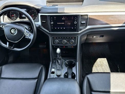 Used 2018 Volkswagen Atlas SE image 17