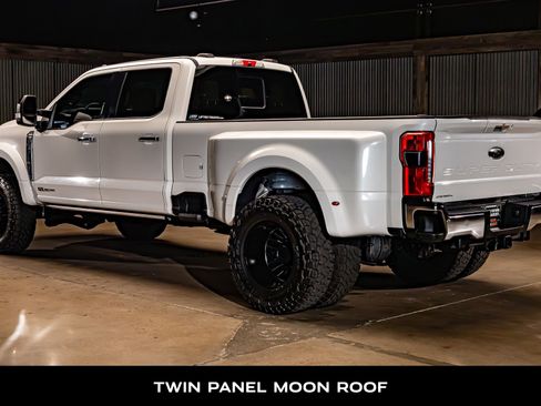 Used 2023 Ford F450 Lariat w/ Lariat Ultimate Package AWD/4WD image 6