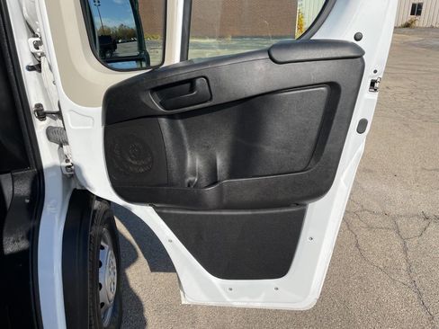 Used 2021 RAM ProMaster 2500 image 27