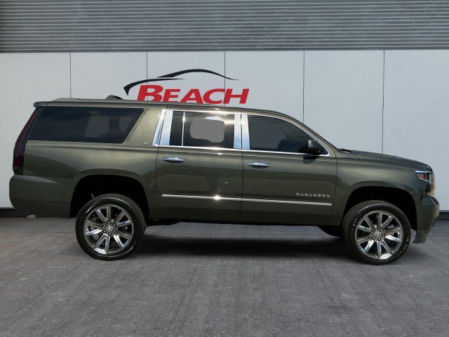 Used 2019 Chevrolet Suburban LT w/ LT Signature Package AWD/4WD image 9