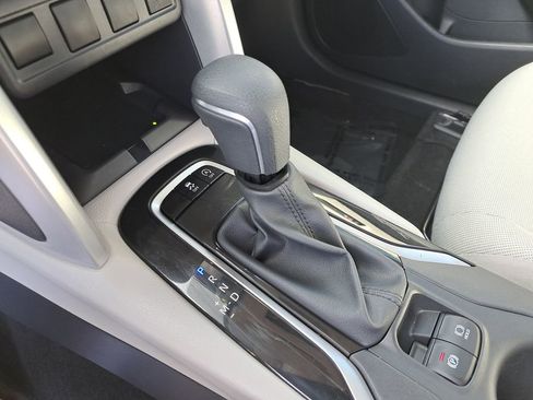 Certified 2024 Toyota Corolla Cross LE image 26