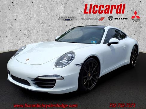 Used 2014 Porsche 911 Carrera RWD image 3