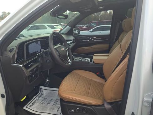 Used 2022 Cadillac Escalade ESV Sport w/ Touring Package image 6