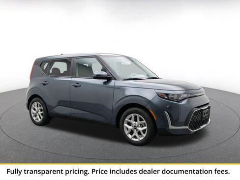 Used 2025 Kia Soul LX w/ LX Technology Package FWD image 1